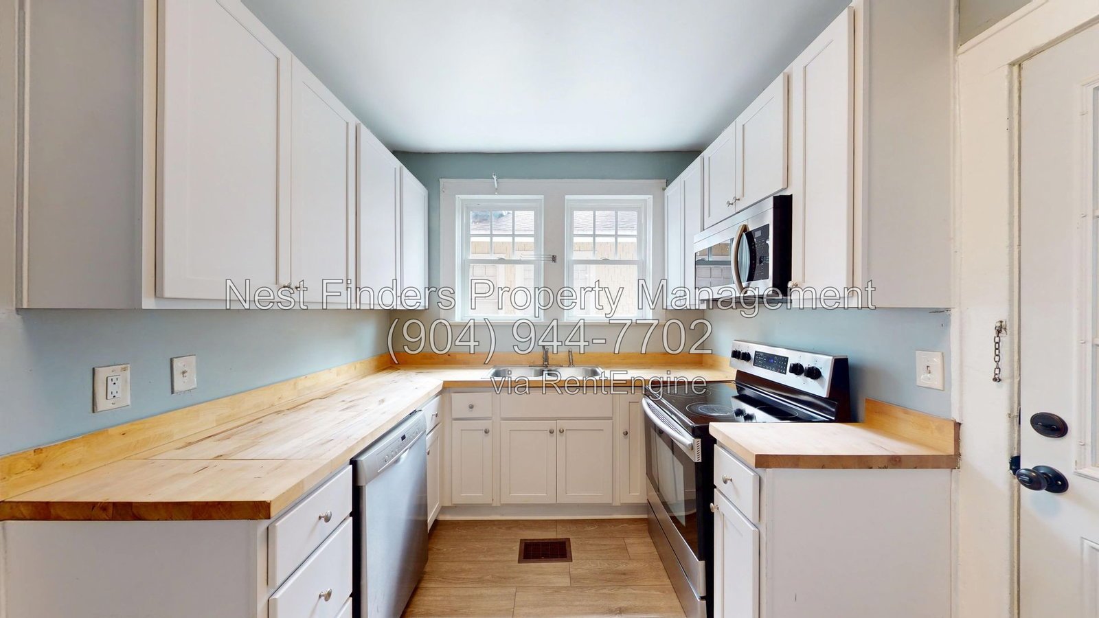 Charming & Spacious 3-Bedroom Duplex in the Heart of Riverside! property image