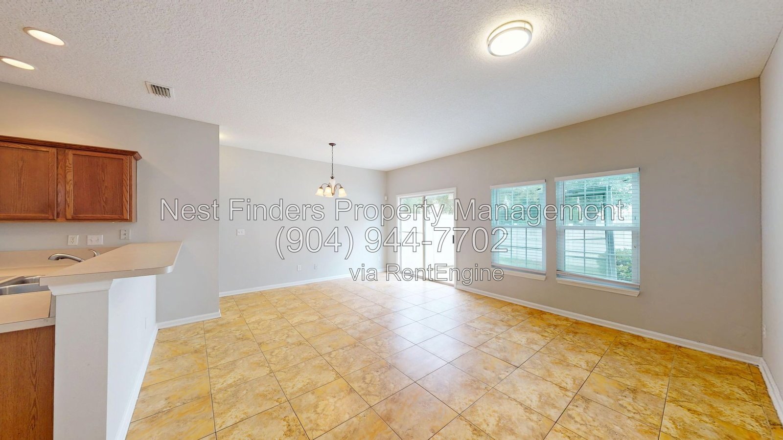 Nice 2 bedroom, 2.5 bathroom townhouse for rent in Biscayne Bay. property image