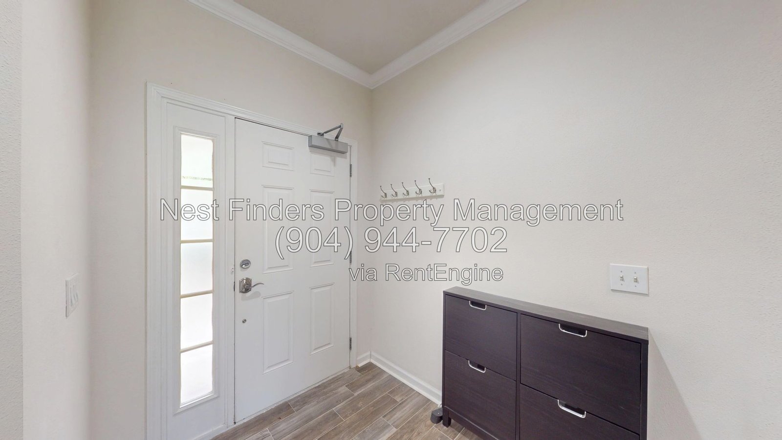 Beautiful townhome for rent in Campfield! property image