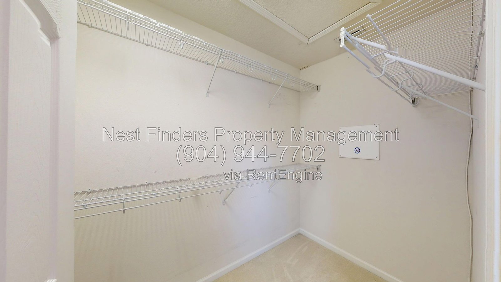 Beautiful townhome for rent in Campfield! property image