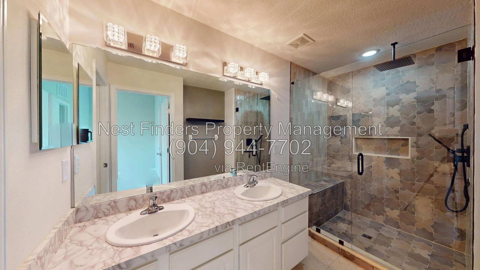 Beautiful townhome for rent in Campfield! property image