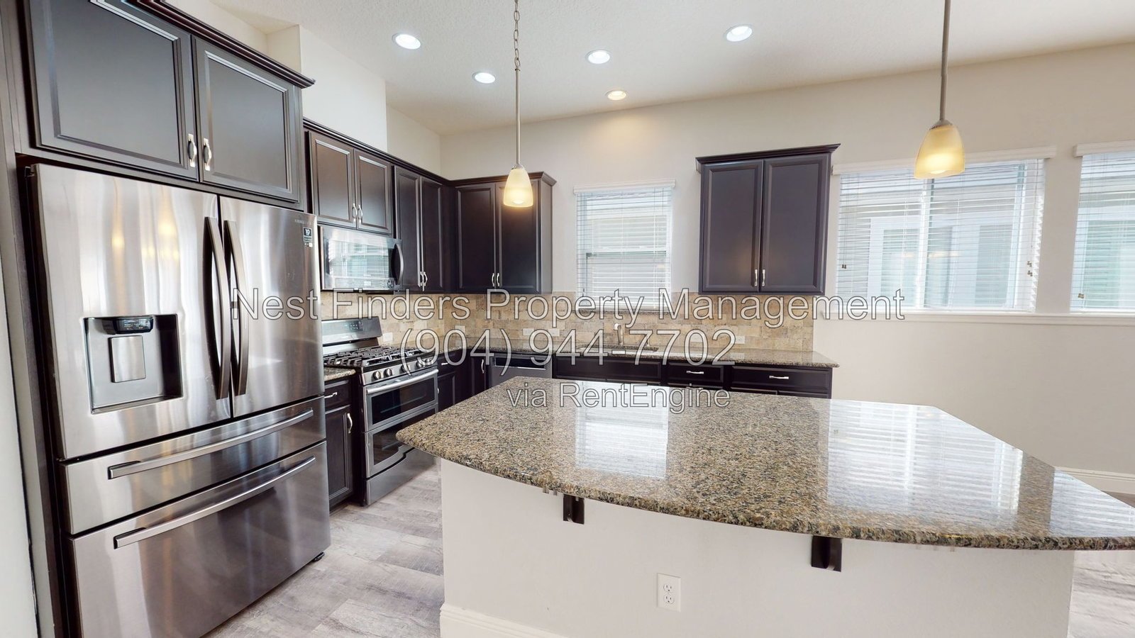 Well-maintained, 3 bed/ 2 bath + Office Shearwater home! T property image