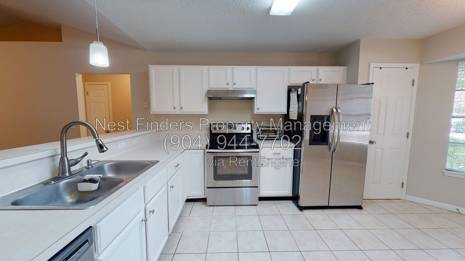 Cute 3 bedroom, 2 bathroom home in the Fort Caroline area.! property image