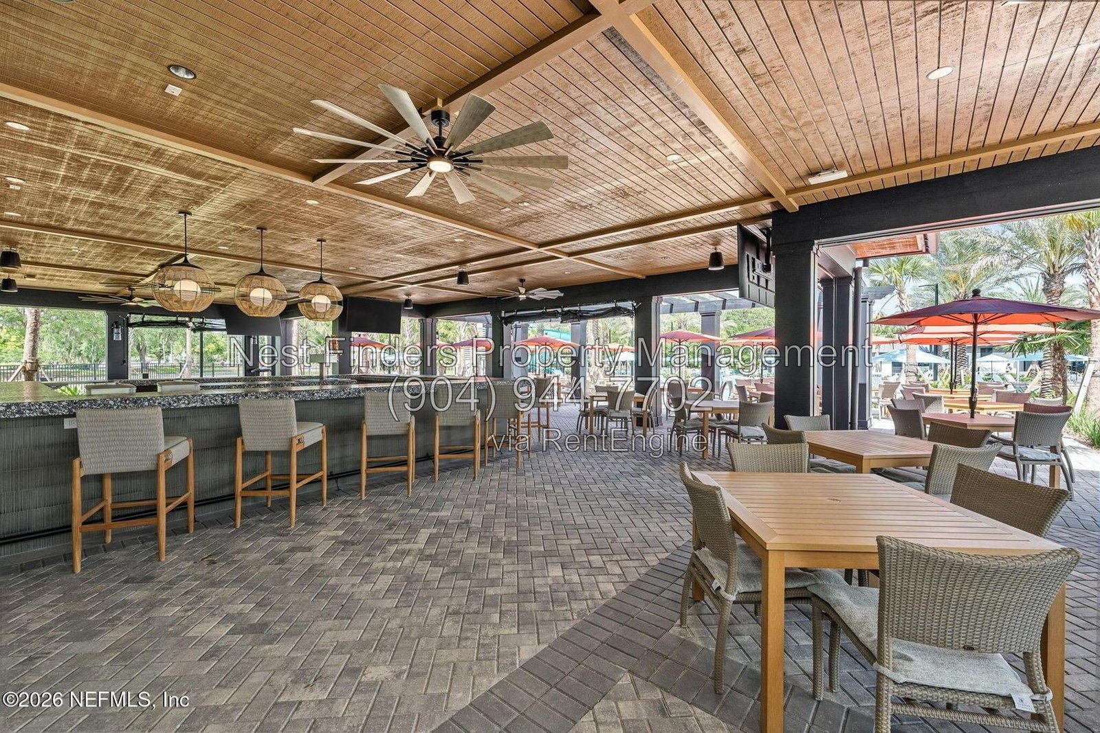 Beautiful townhome with laminate wood throughout! property image