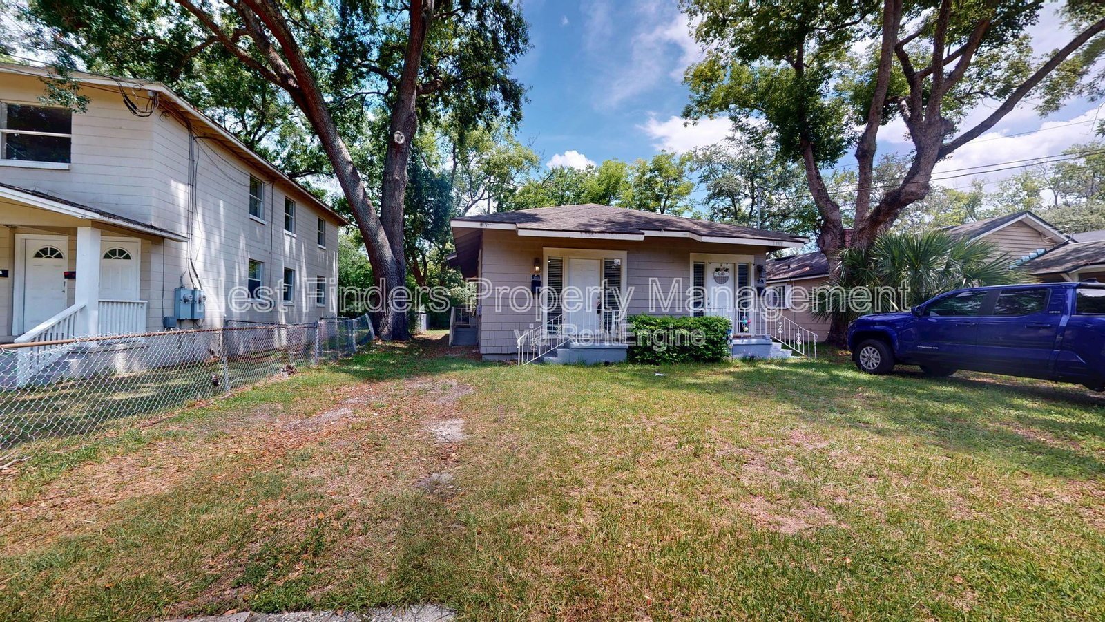 Clean and spacious San Marco 1 Bedroom duplex with large yard and great storage! property image