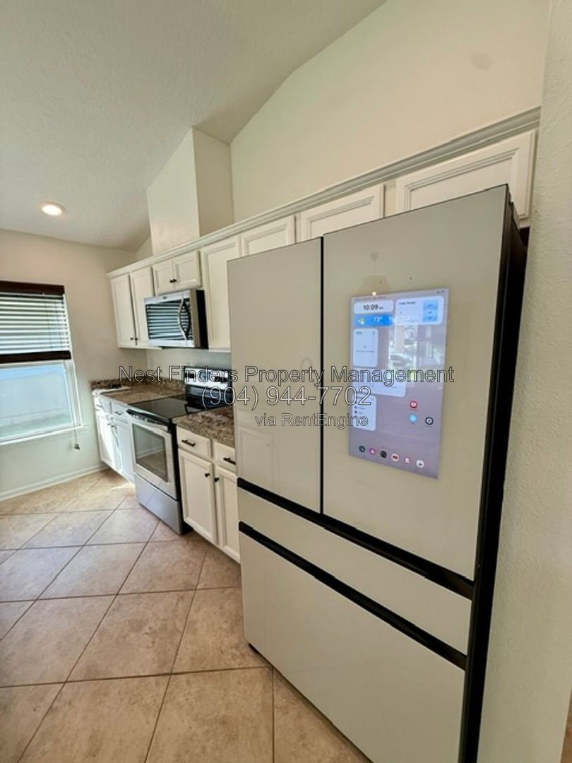Beautiful 4-bedroom, 2-bathroom home for rent in Bartram Creek! property image