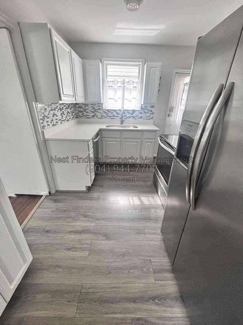 Charming and beautifully updated 3-bedroom, 1-bath home located in the heart of Riverside! property image