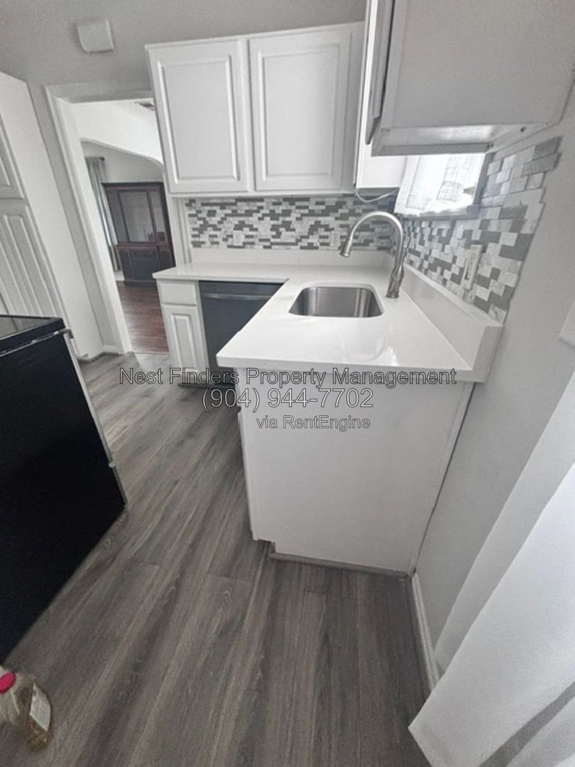 Charming and beautifully updated 3-bedroom, 1-bath home located in the heart of Riverside! property image